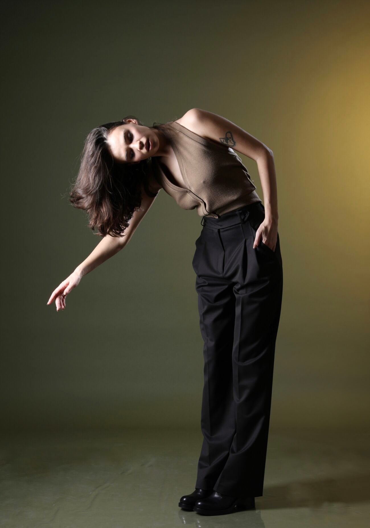 Dark Brown High-Waist Pleated Wide-Leg - Image 3